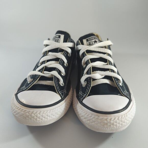 Converse Chuck Taylor All Star Low Youth's Sneakers Size 2 Black - Picture 2 of 8